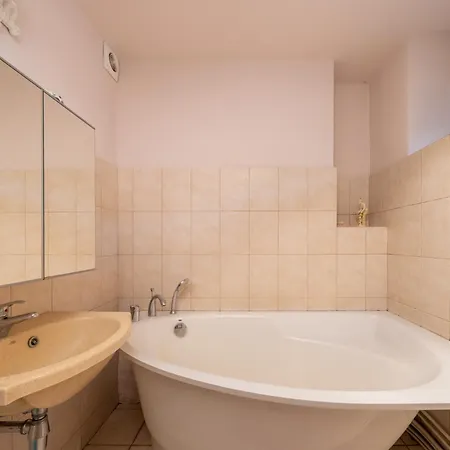 Family Private House In Dubulti, Jurmala, 400m To The Jurmala